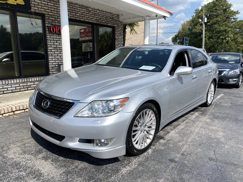 2011 Lexus LS Base