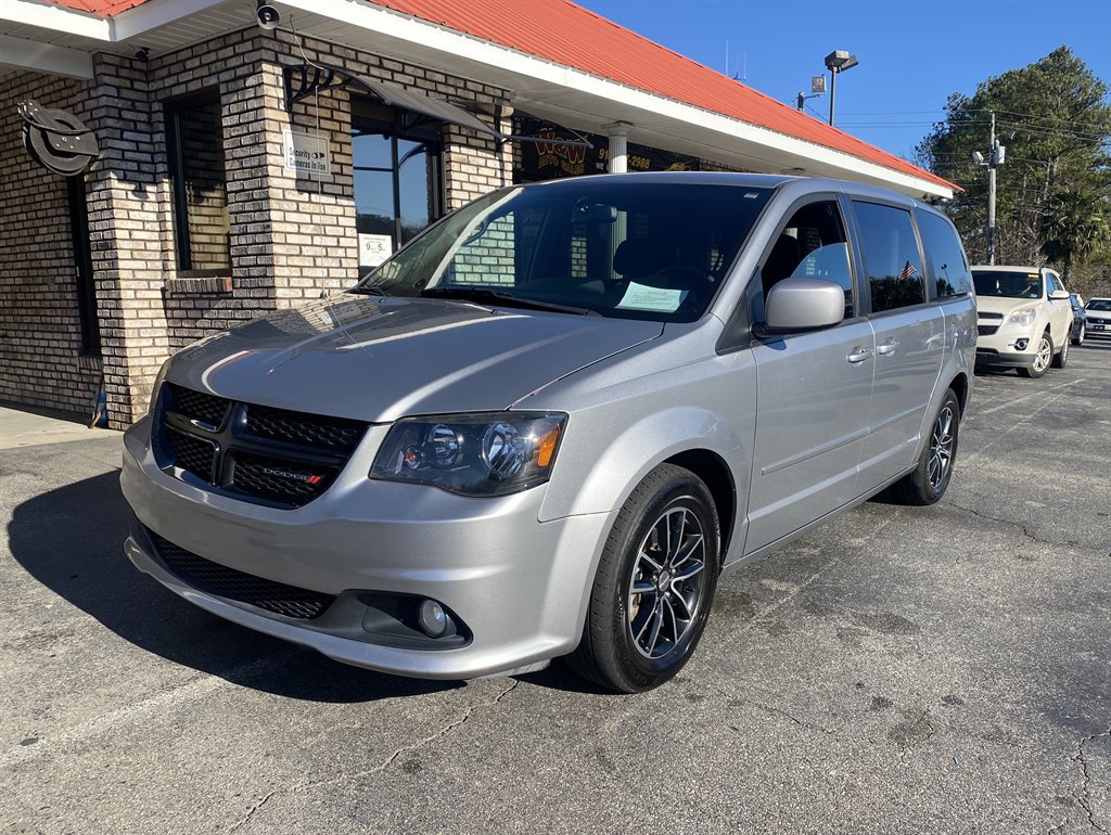2015 Dodge Grand Caravan SXT Plus's photo