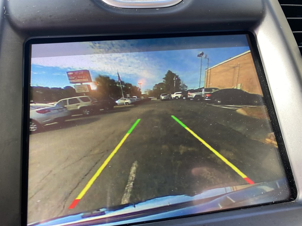 2017 Chrysler 300 C - Photo 13