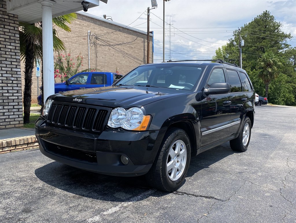 2010 Jeep Grand Cherokee Laredo 4WD's photo