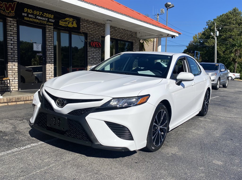 2019 Toyota Camry SE